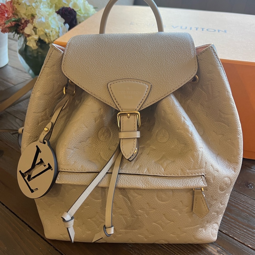 LOUIS VUITTON Empreinte Montsouris NM Backpack Tourterelle